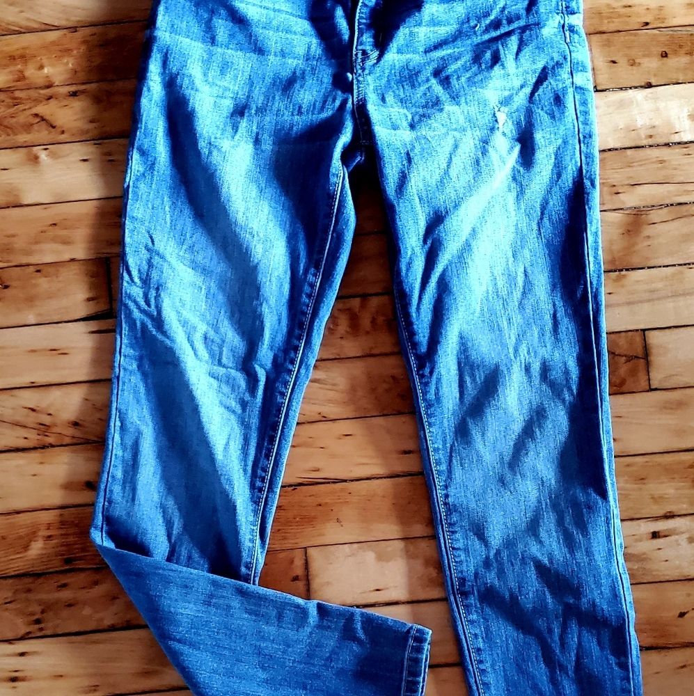 Simply Vera by Vera Wang blue jeans